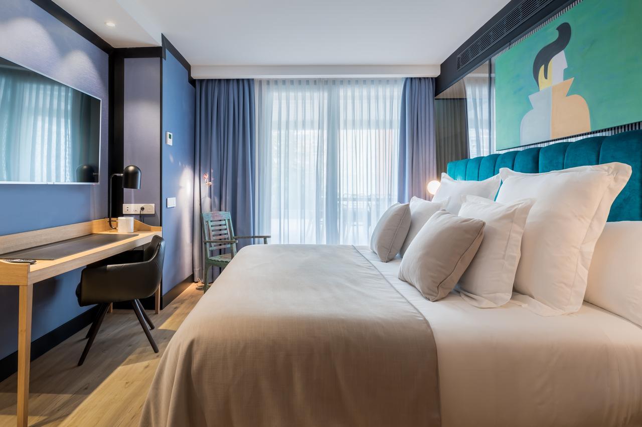 Barcelo Imagine Hotel Madrid Bagian luar foto Deluxe room