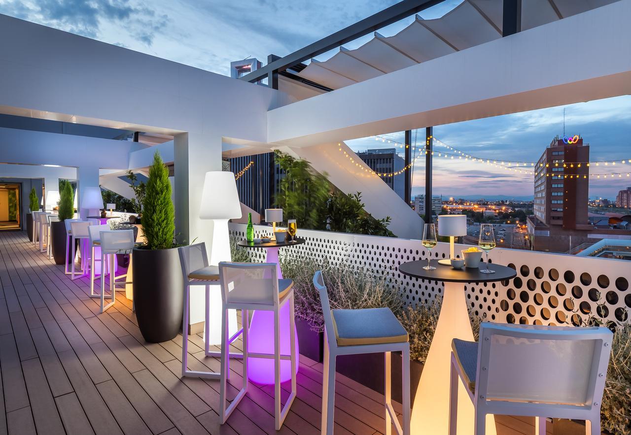 Barcelo Imagine Hotel Madrid Bagian luar foto Skyline Bar